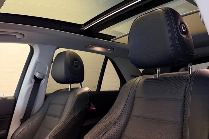 Sort Mercedes GLE350 de fra 2022