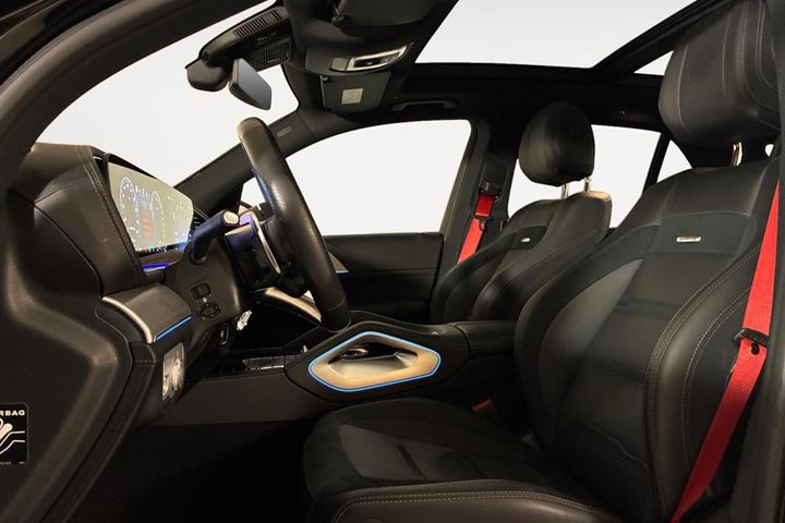 Sort Mercedes GLE53 fra 2025