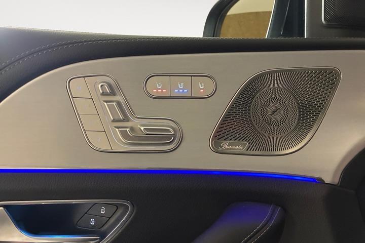 Sort Mercedes GLE53 fra 2025
