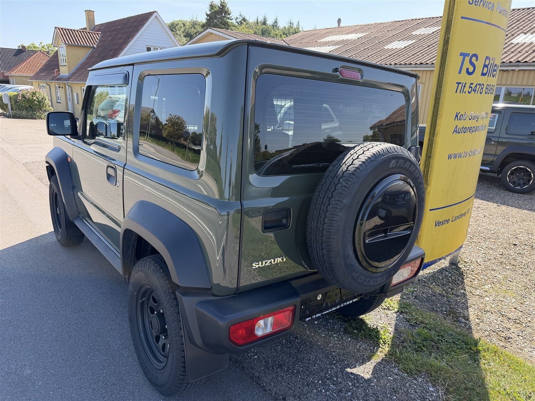 Grøn Suzuki Jimny fra 2023