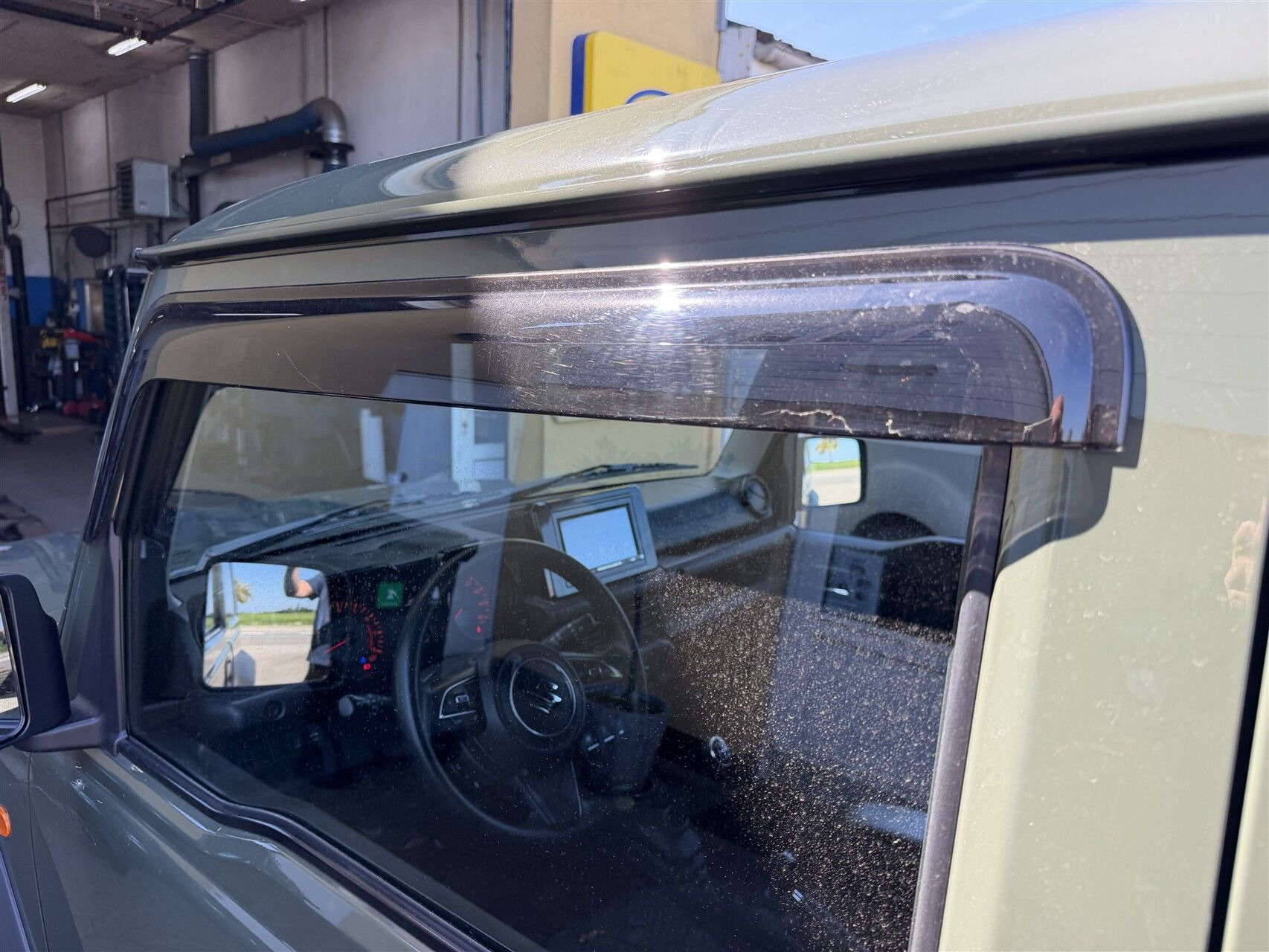 Grøn Suzuki Jimny fra 2023