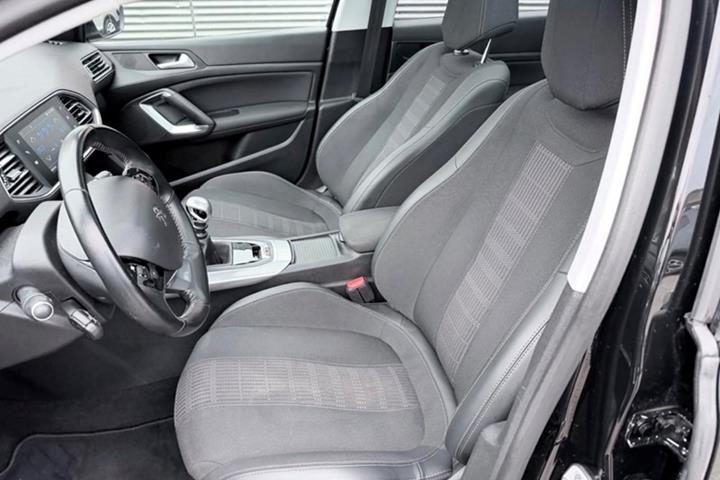 undefined Peugeot 308 fra 2018