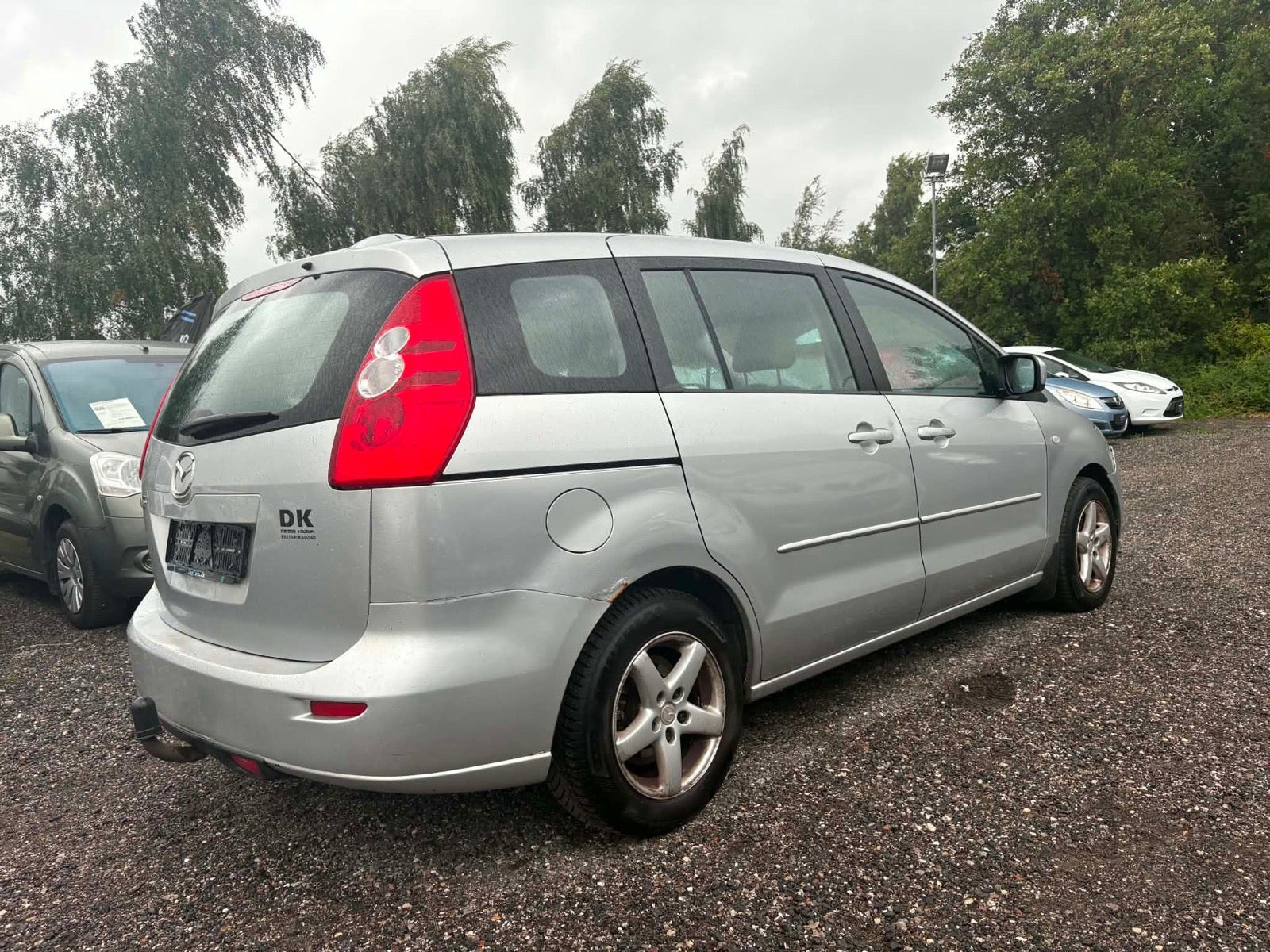 Grå Mazda 5 fra 2007
