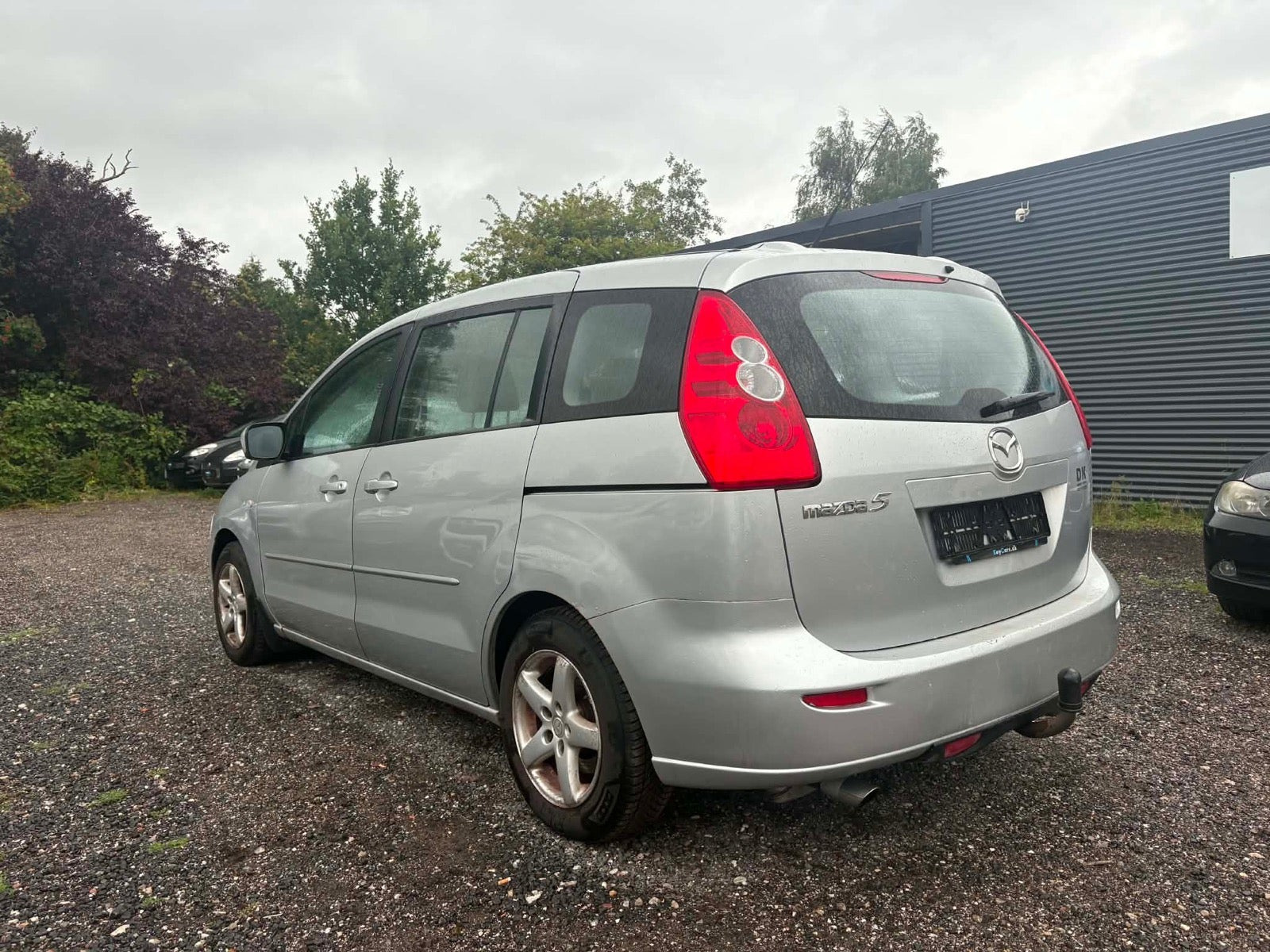 Grå Mazda 5 fra 2007