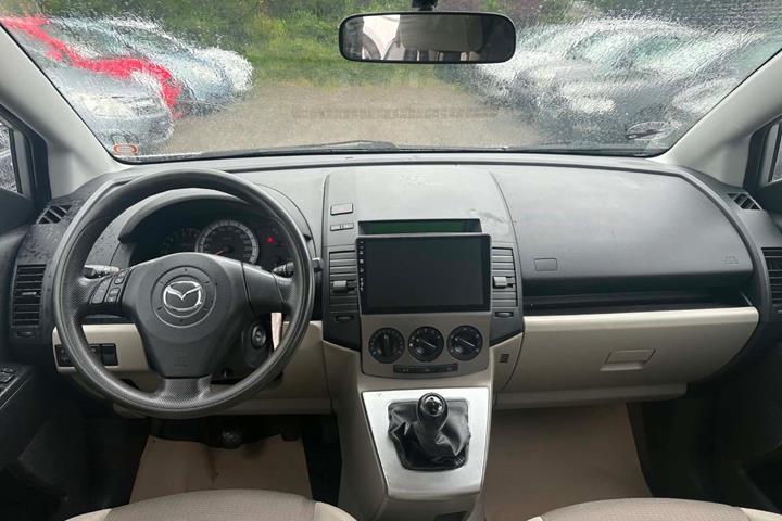 Grå Mazda 5 fra 2007