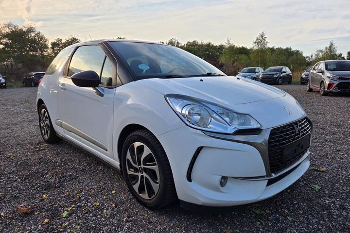 Hvid DS DS 3 fra 2019 set udefra