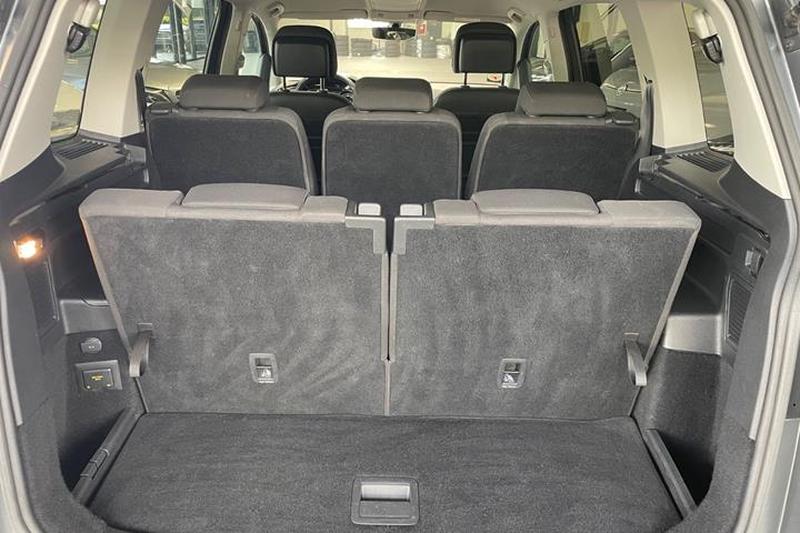 undefined VW Touran fra 2020