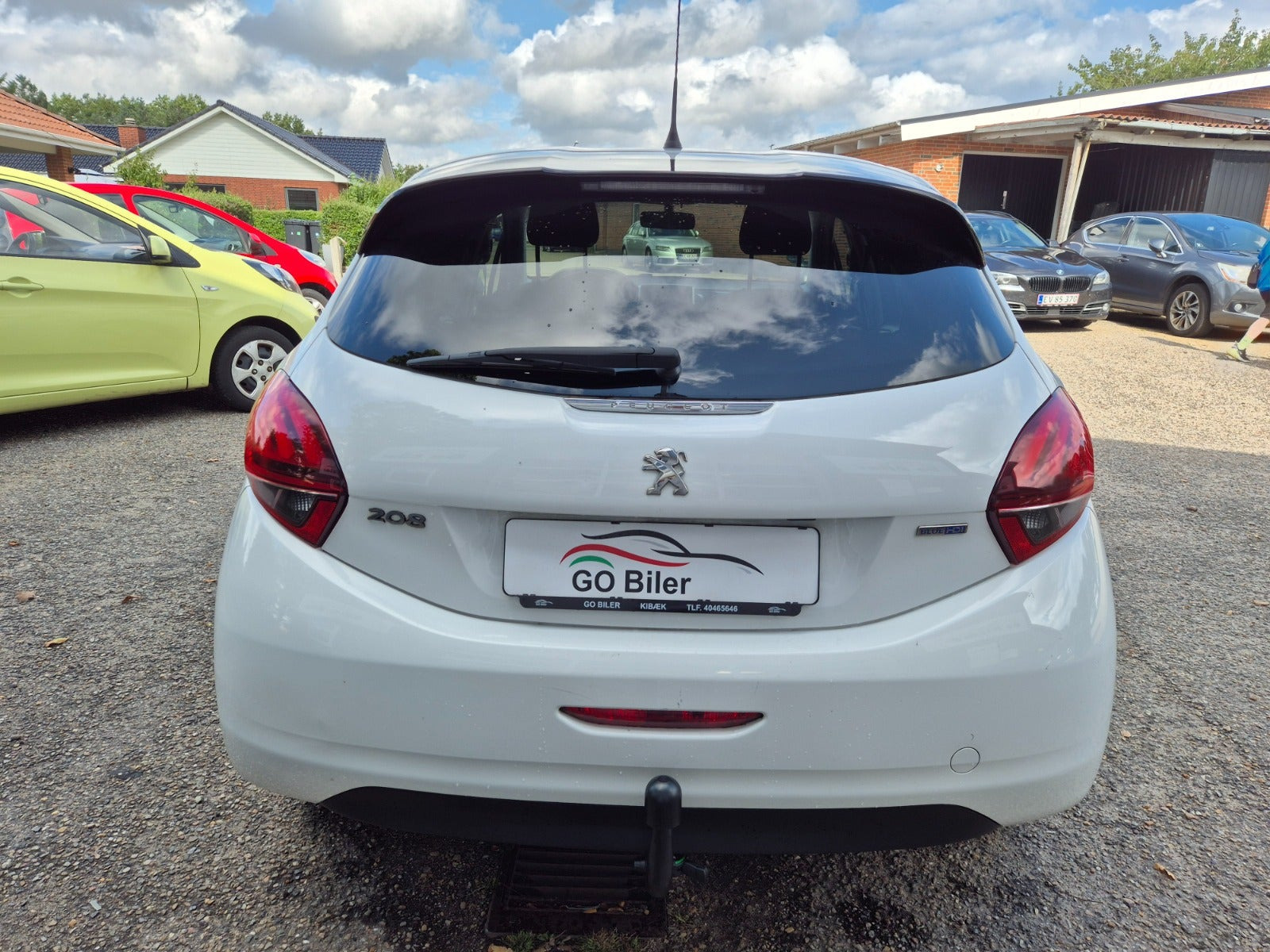 Grøn Peugeot 208 fra 2015