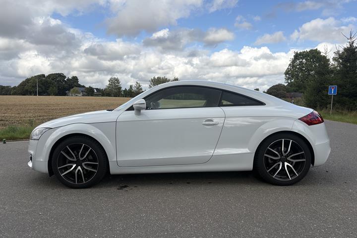 Hvid Audi TT fra 2014
