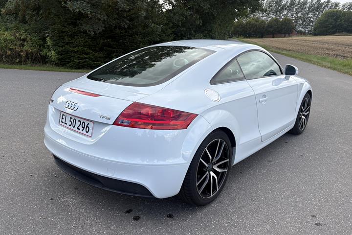 Hvid Audi TT fra 2014