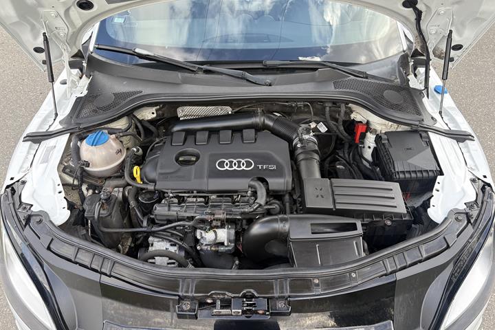 Hvid Audi TT fra 2014