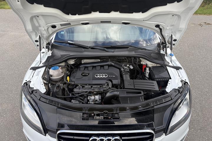 Hvid Audi TT fra 2014