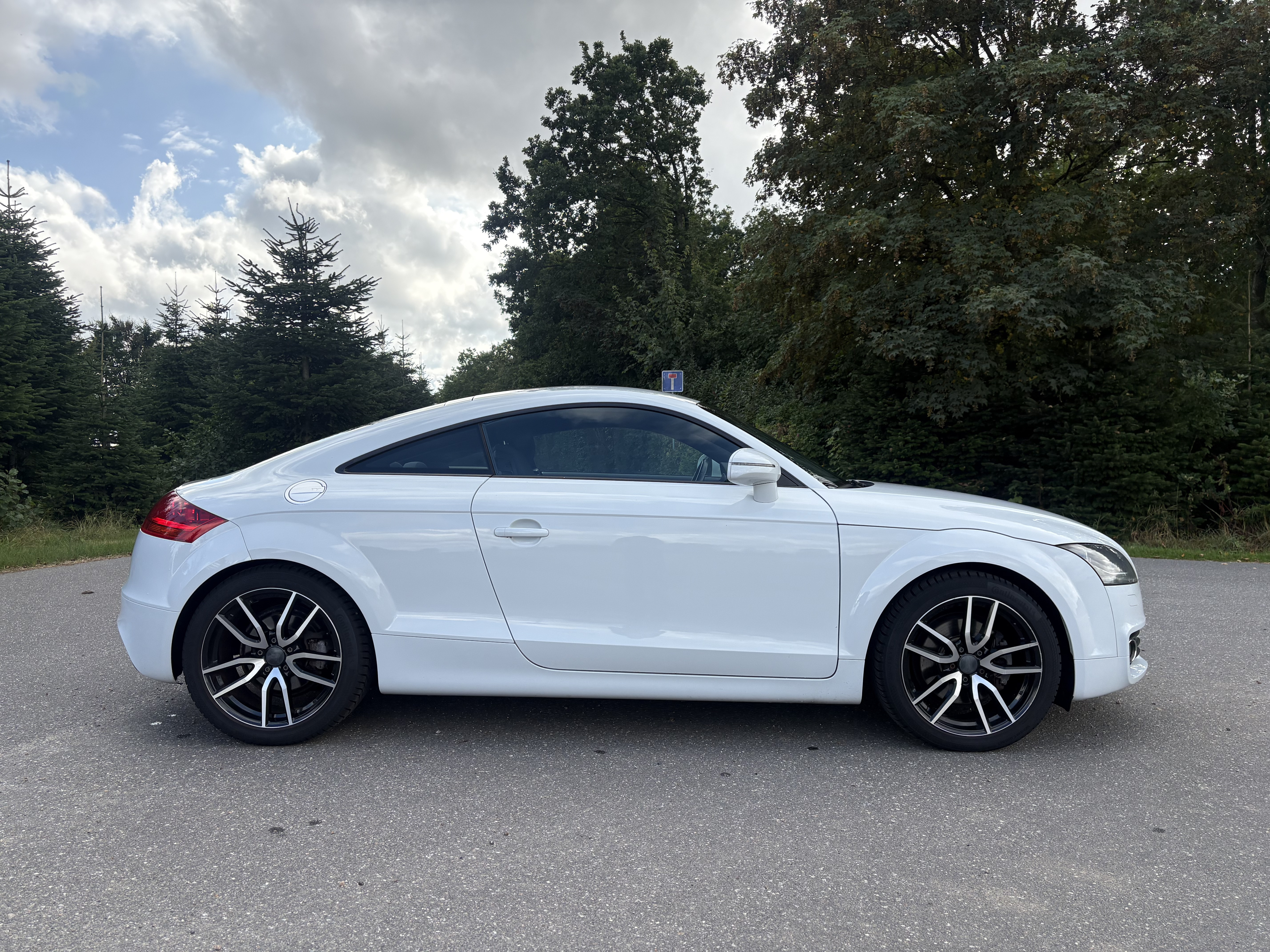 Hvid Audi TT fra 2014