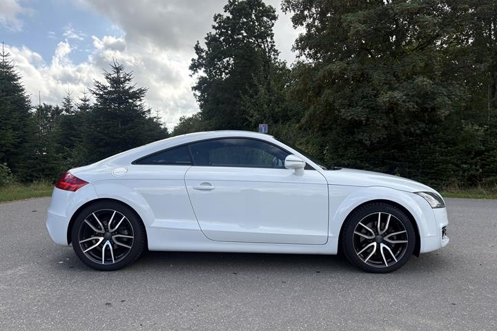 Hvid Audi TT fra 2014