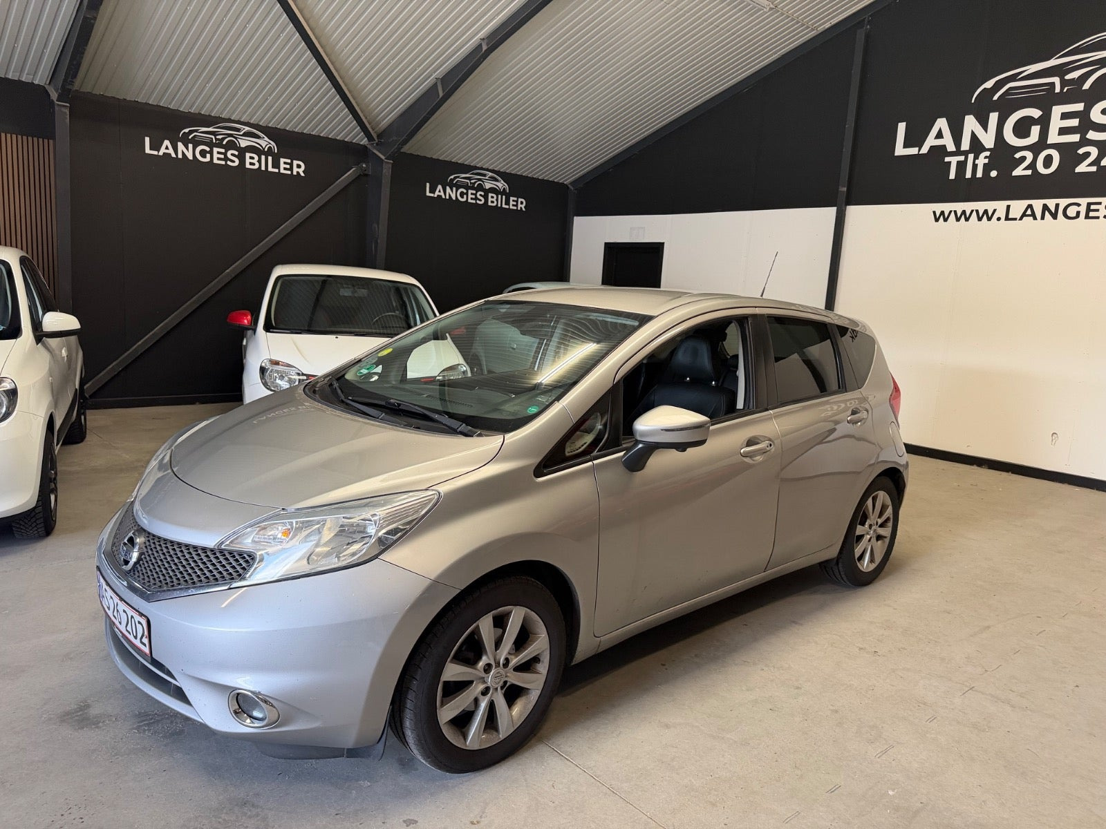 Sølv Nissan Note fra 2013