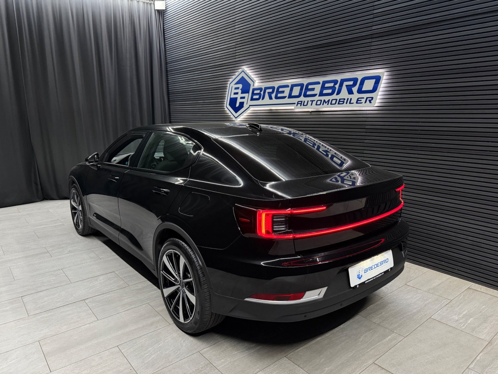 Sort Polestar 2 fra 2021