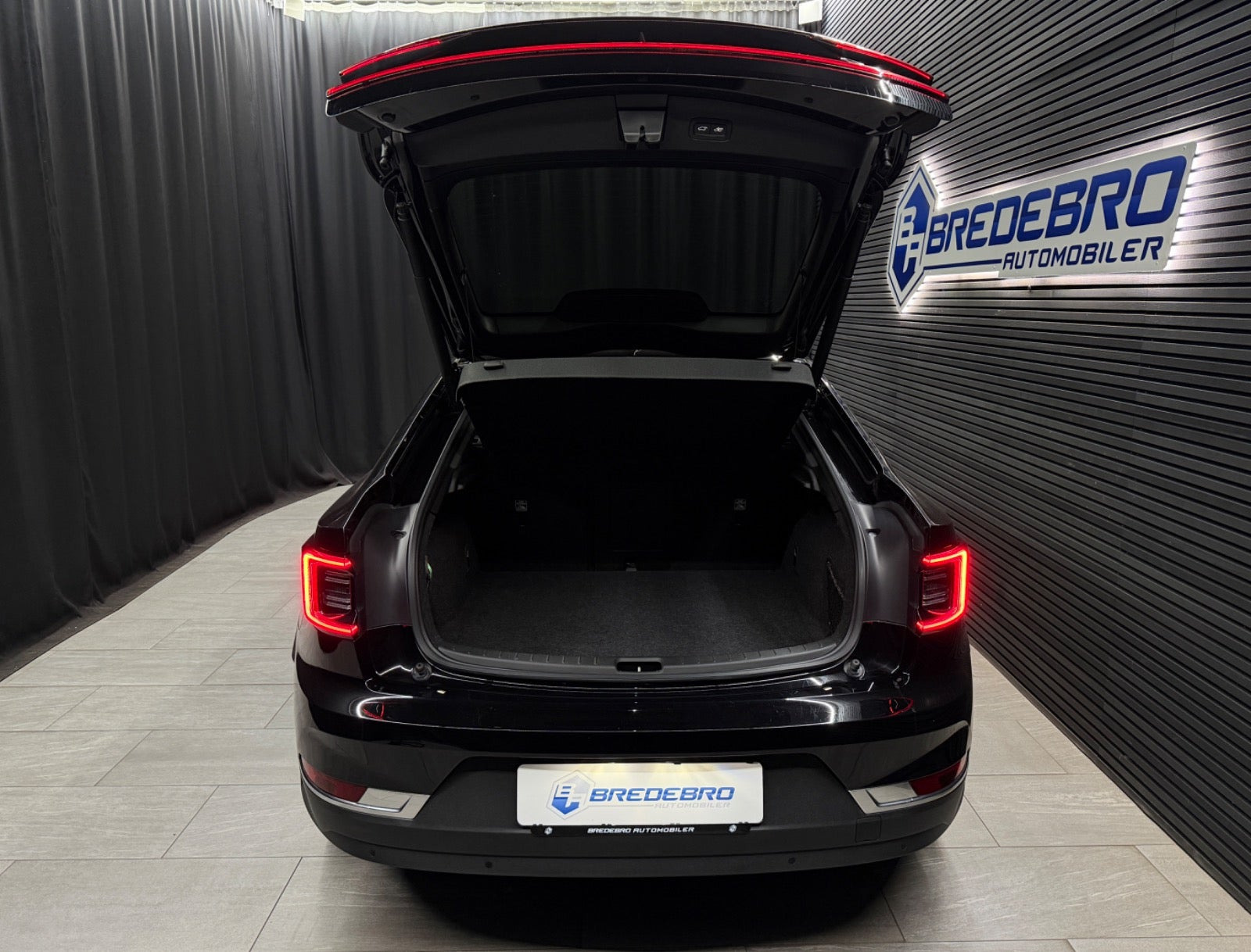 Sort Polestar 2 fra 2021