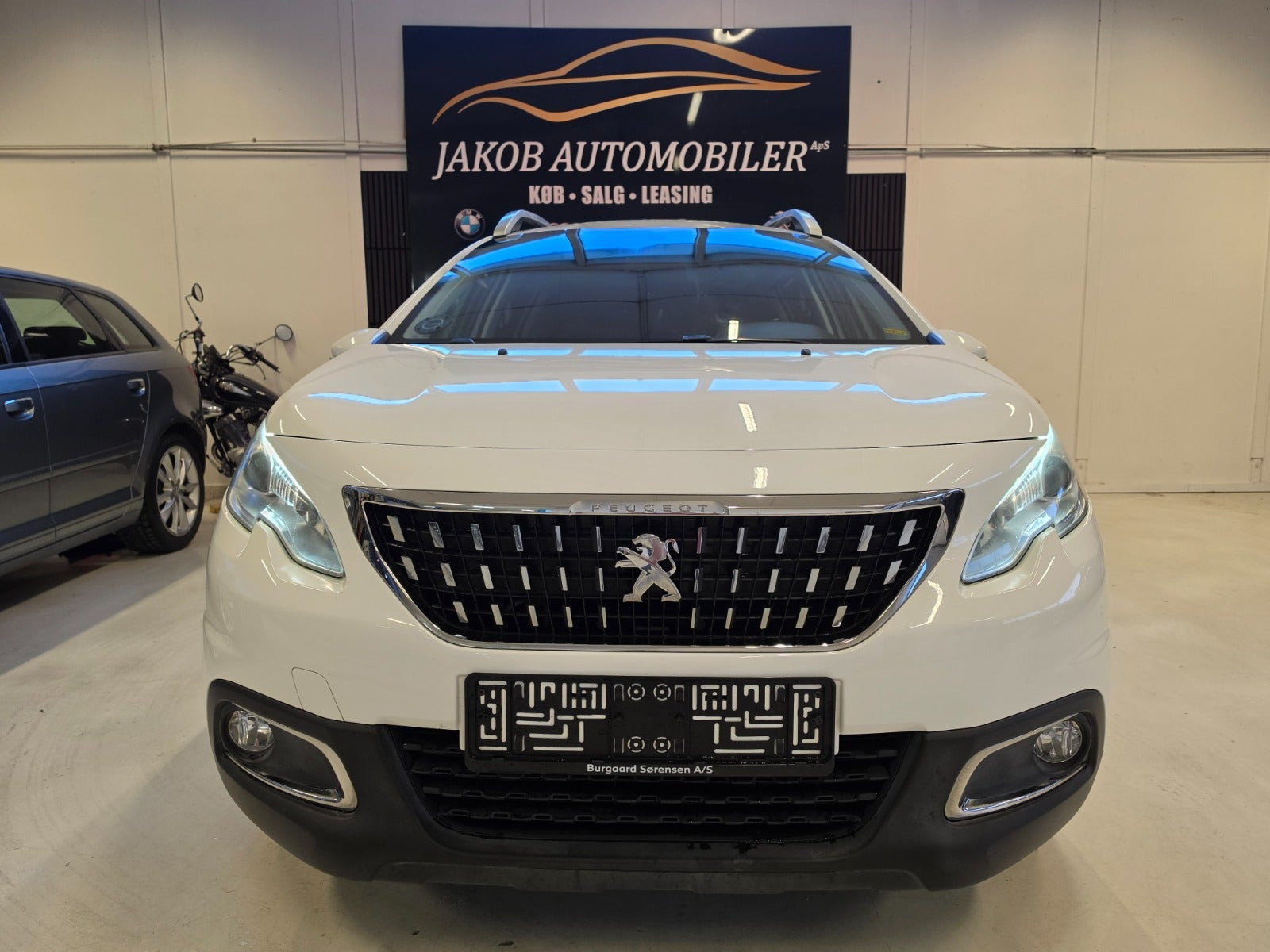 Hvid Peugeot 2008 fra 2016