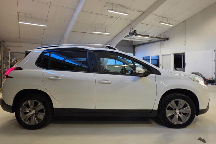 Hvid Peugeot 2008 fra 2016