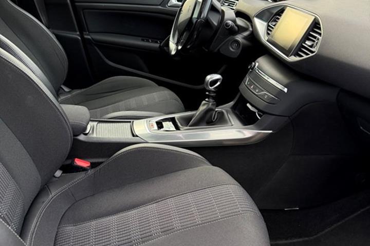 undefined Peugeot 308 fra 2018