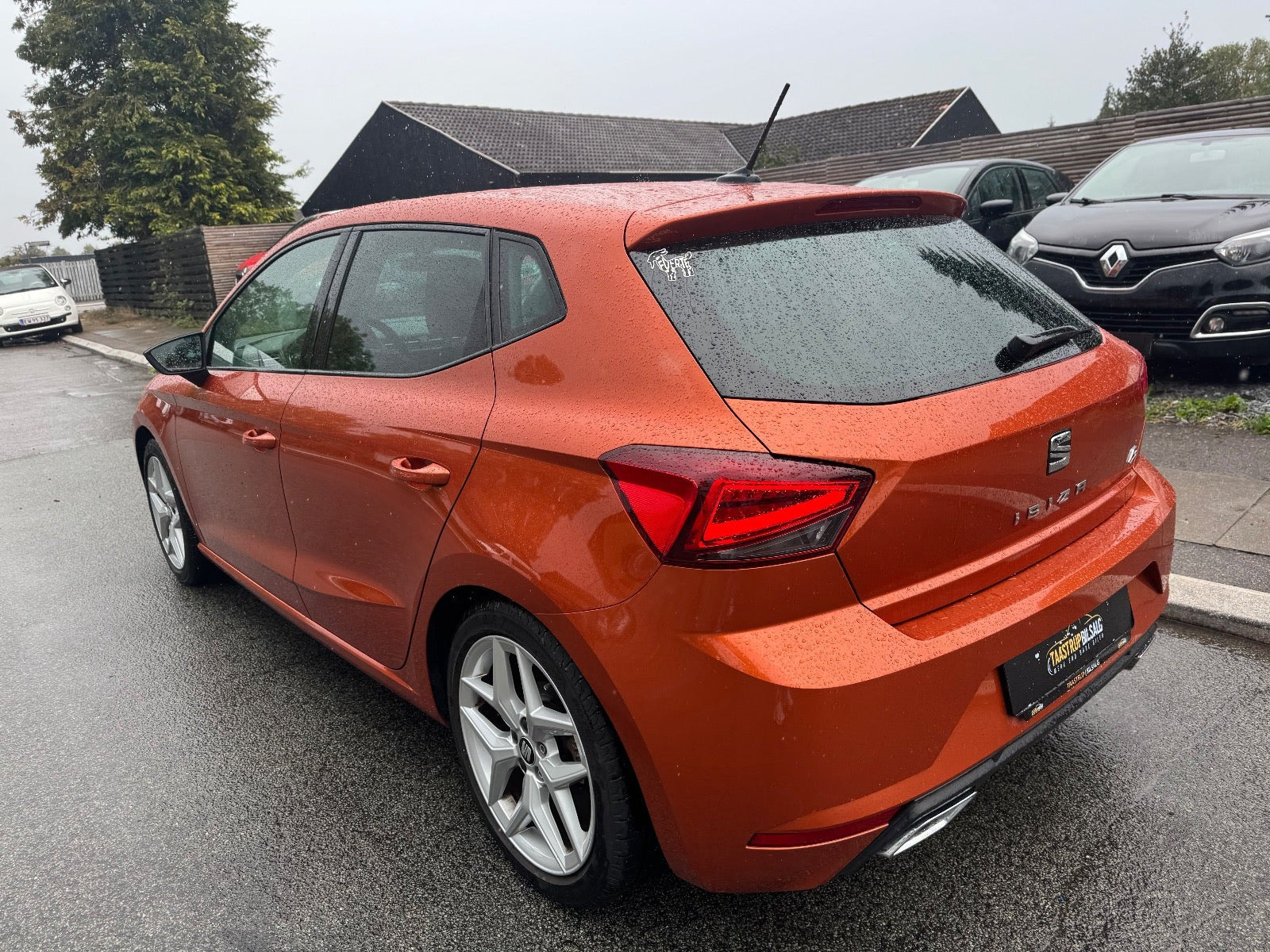 Orange Seat Ibiza fra 2019