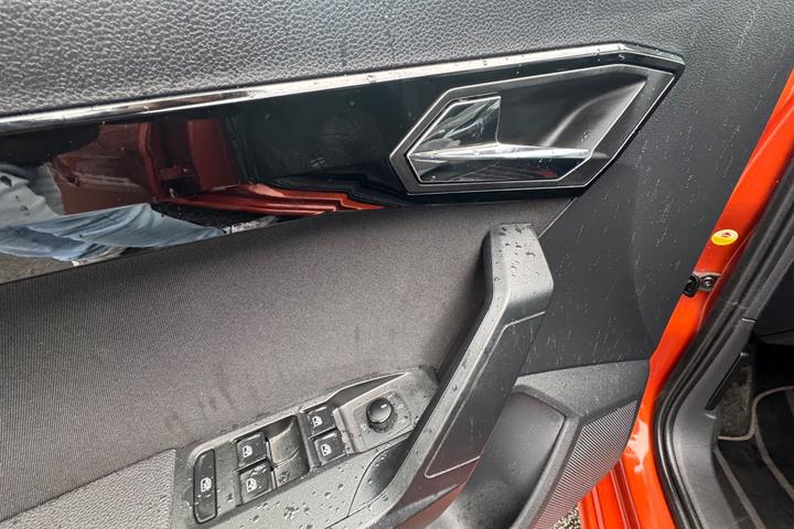 Orange Seat Ibiza fra 2019