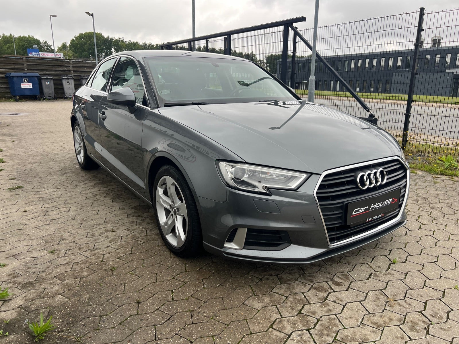 Grå Audi A3 fra 2018