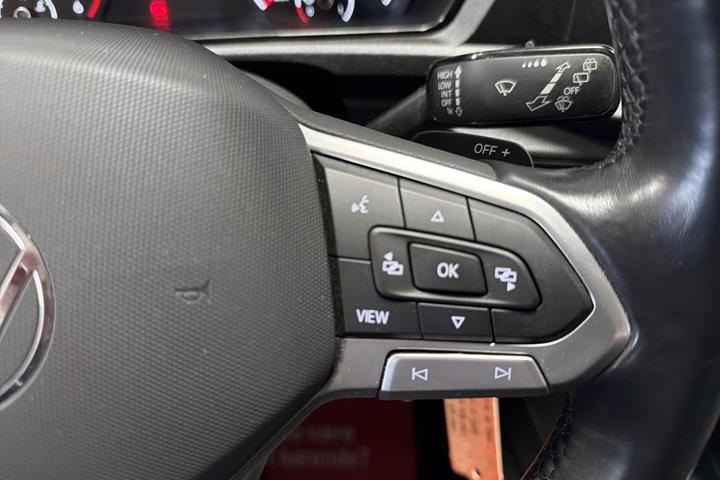 Hvid VW Caddy Maxi fra 2023