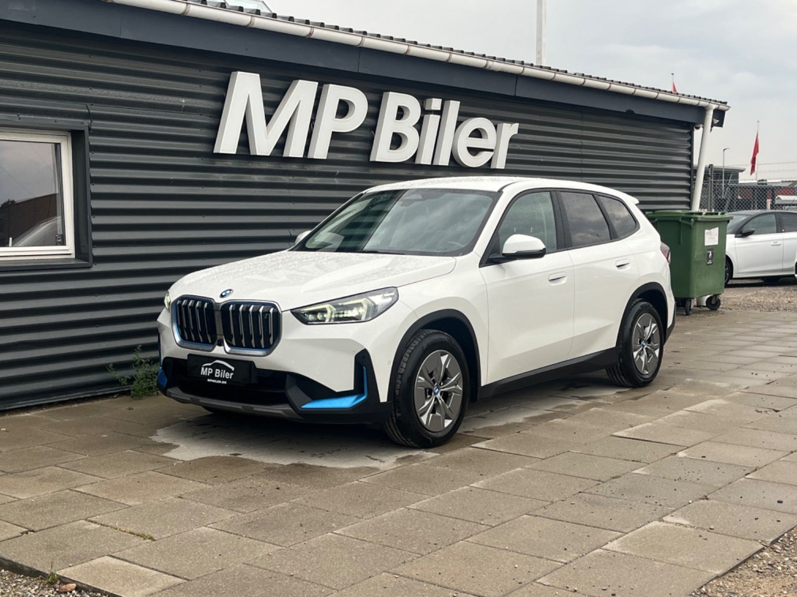 BMW iX1 xDrive30 X-Line