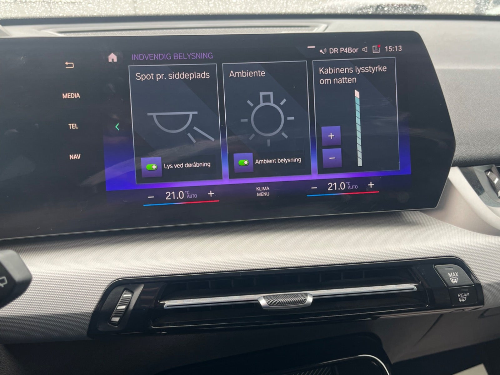 Hvid BMW iX1 fra 2023