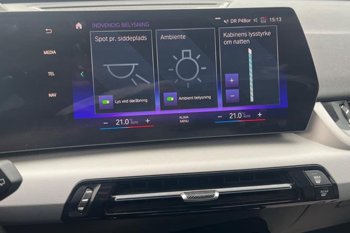 Hvid BMW iX1 fra 2023