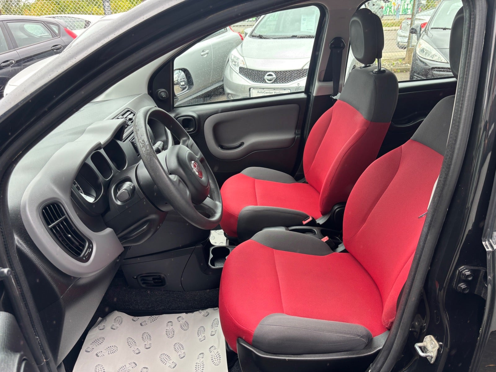 Sort Fiat Panda fra 2012