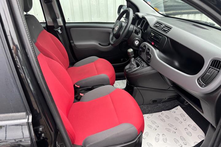 Sort Fiat Panda fra 2012