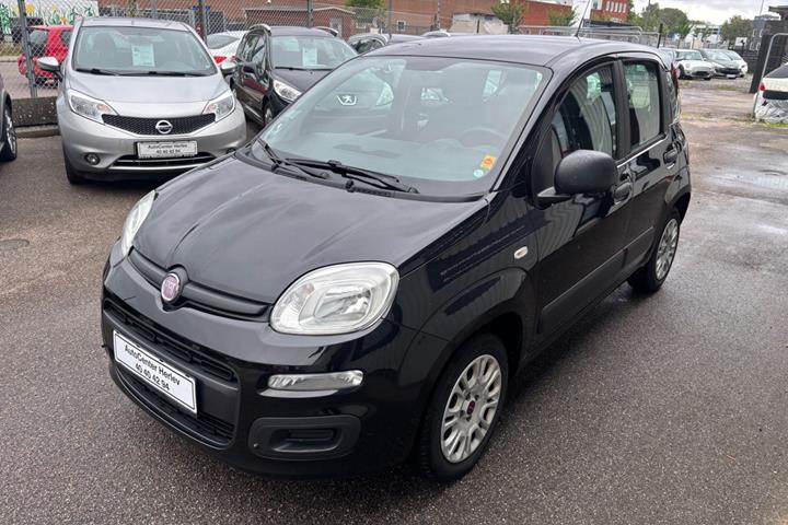 Sort Fiat Panda fra 2012