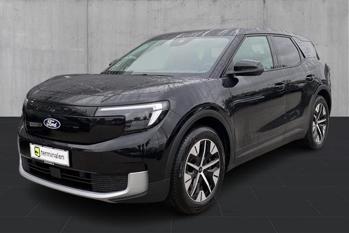 Sort Ford Explorer fra 2025 set udefra
