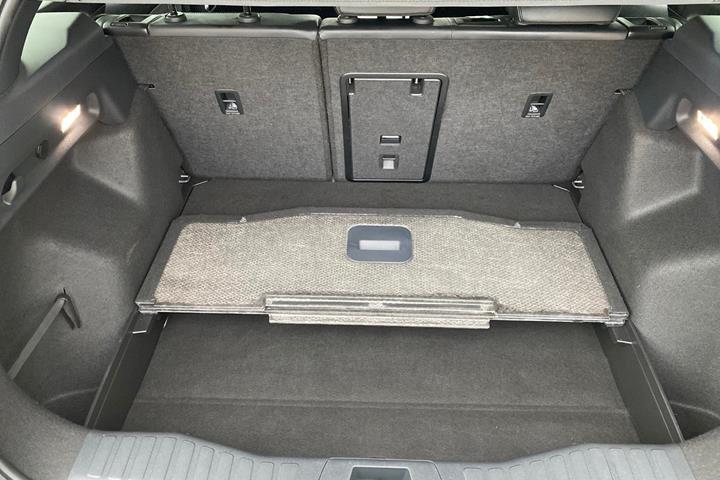 Sort Ford Explorer fra 2025