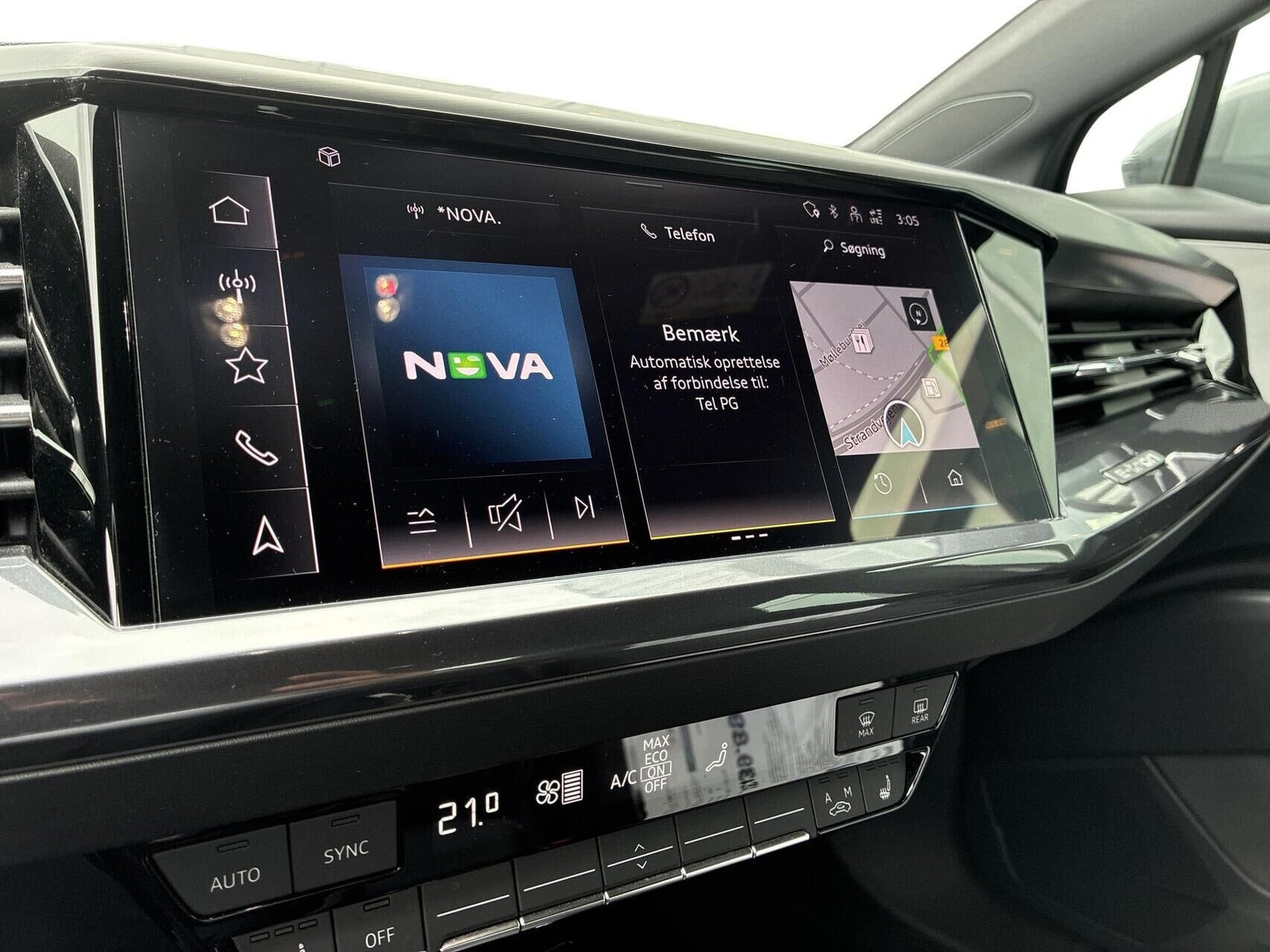 Grå Audi Q4 e-tron fra 2024