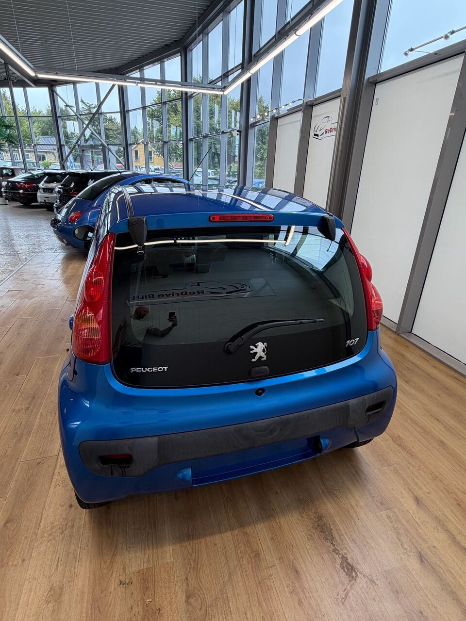 Blå Peugeot 107 fra 2011