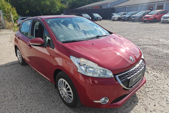 undefined Peugeot 208 fra 2012