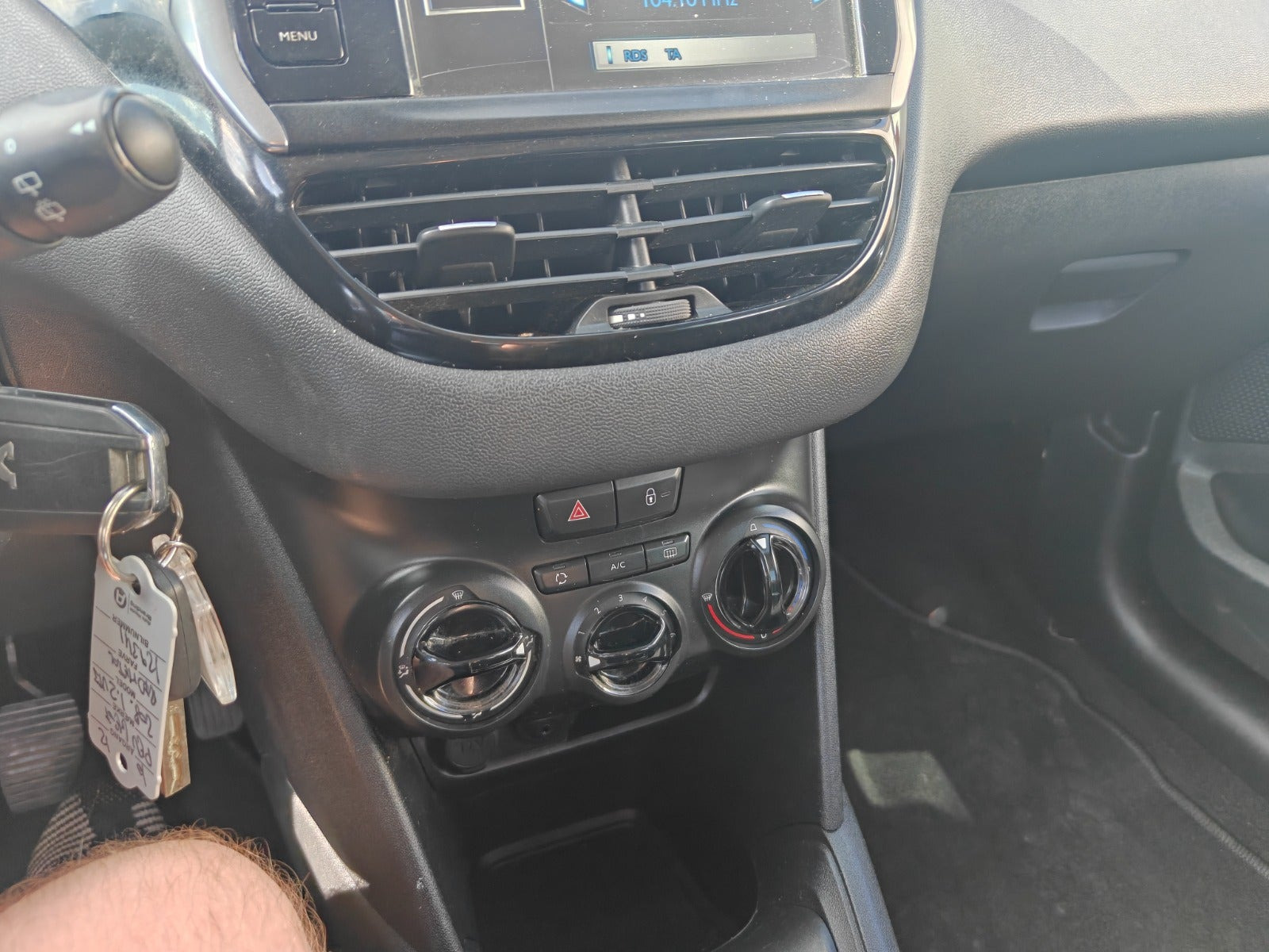 undefined Peugeot 208 fra 2012
