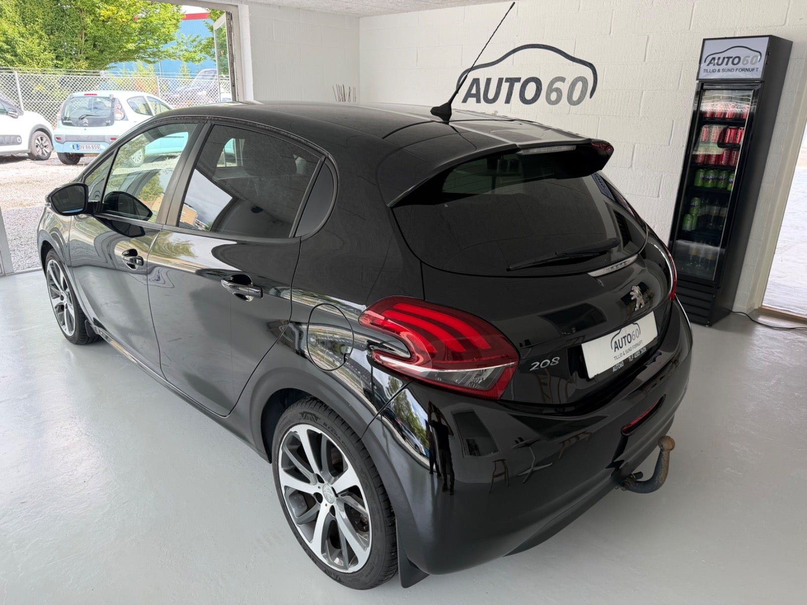 Sort Peugeot 208 fra 2017