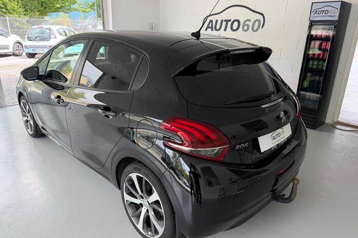 Sort Peugeot 208 fra 2017