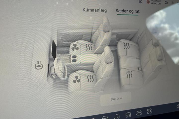 Grå Xpeng G6 fra 2024