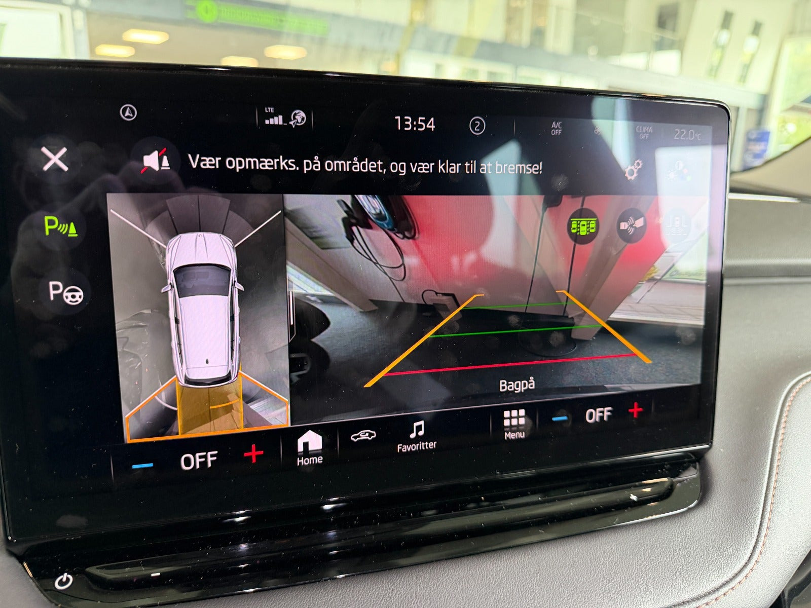 Sort Skoda Enyaq fra 2023