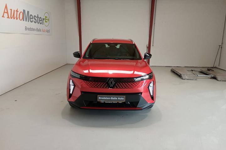 Rød Renault Scenic E-Tech fra 2024