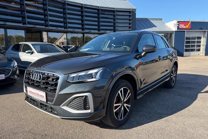Grå Audi Q2 fra 2021