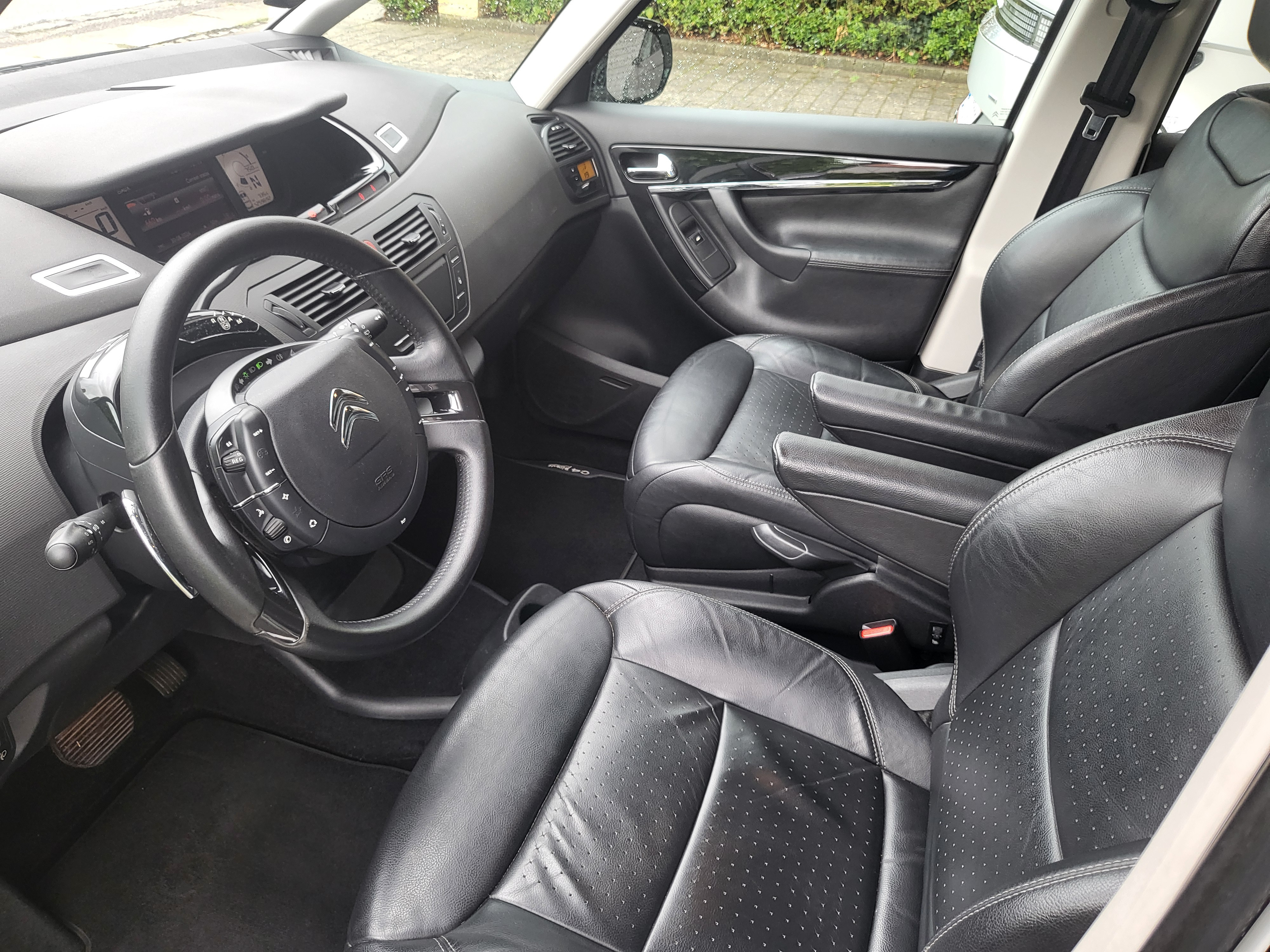 Hvid Citroën Grand C4 Picasso fra 2011
