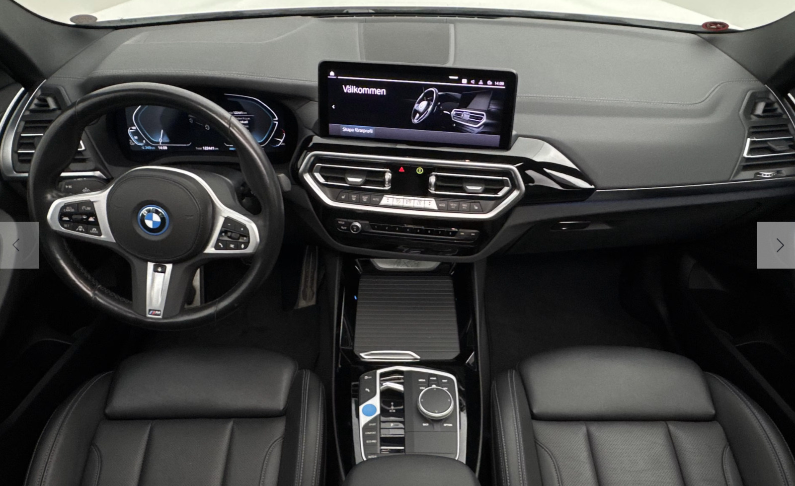 Hvid BMW iX3 fra 2023
