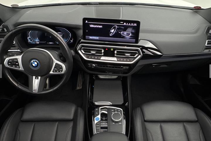 Hvid BMW iX3 fra 2023