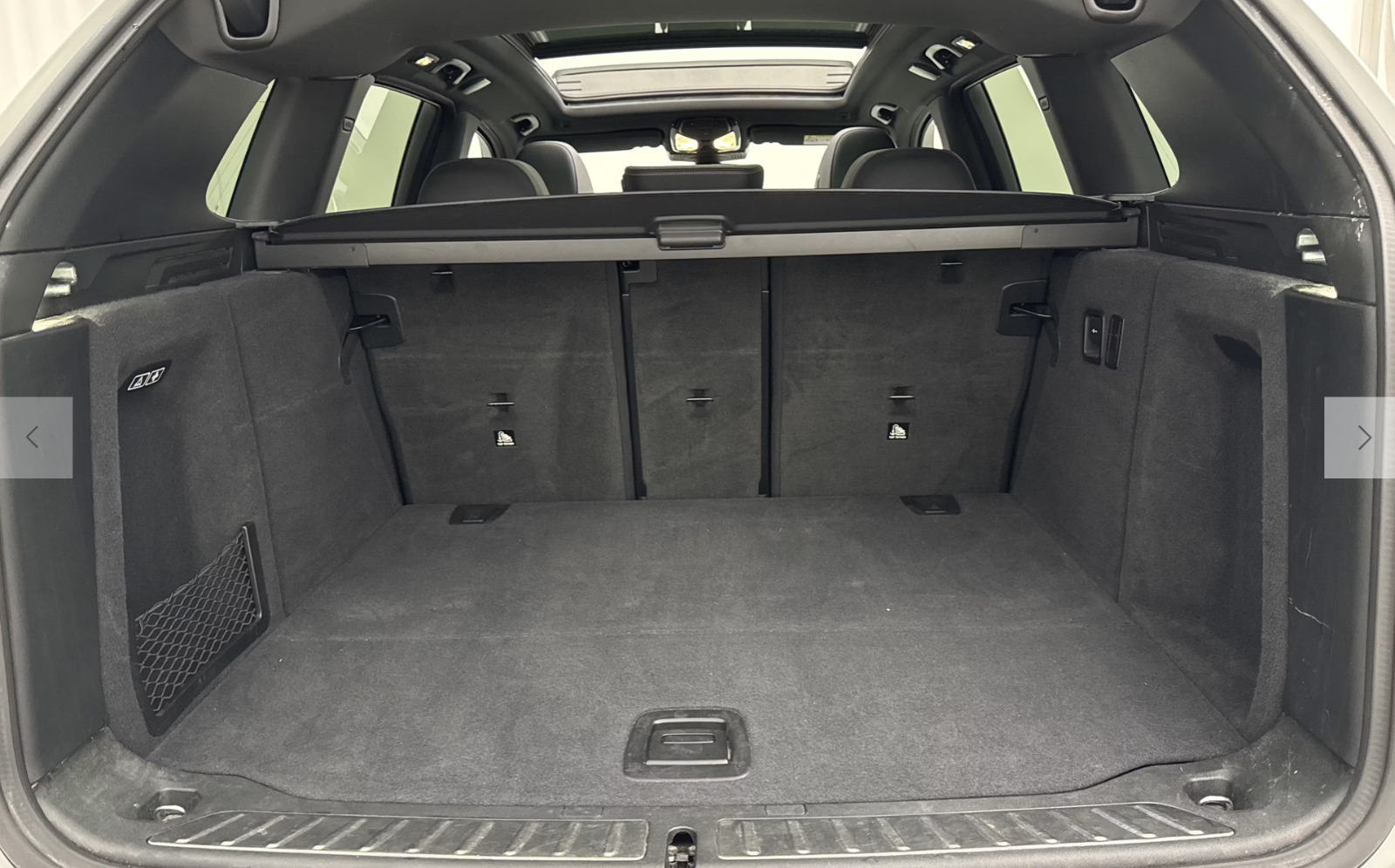 Hvid BMW iX3 fra 2023